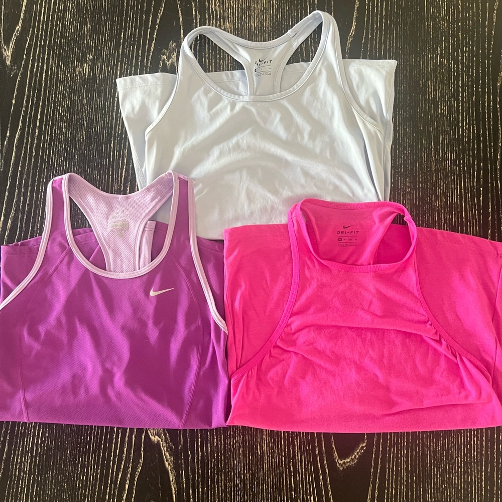 NIKE tank top bundle XS/S